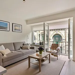 Spacious Apt Near The Beach In The Heart Of The Lively City Center , Oostende België